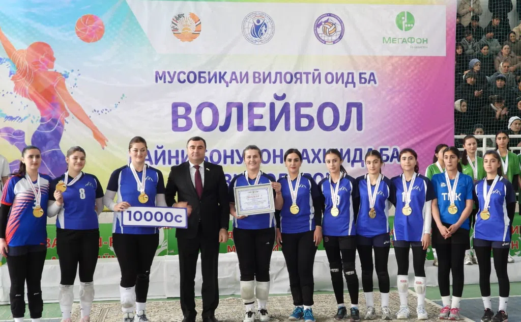 ВМКБ. Ба ифтихори «Рӯзи Модар» мусобиқаи варзишӣ аз намуди волейбол байни бонувон ҷамъбаст гардид