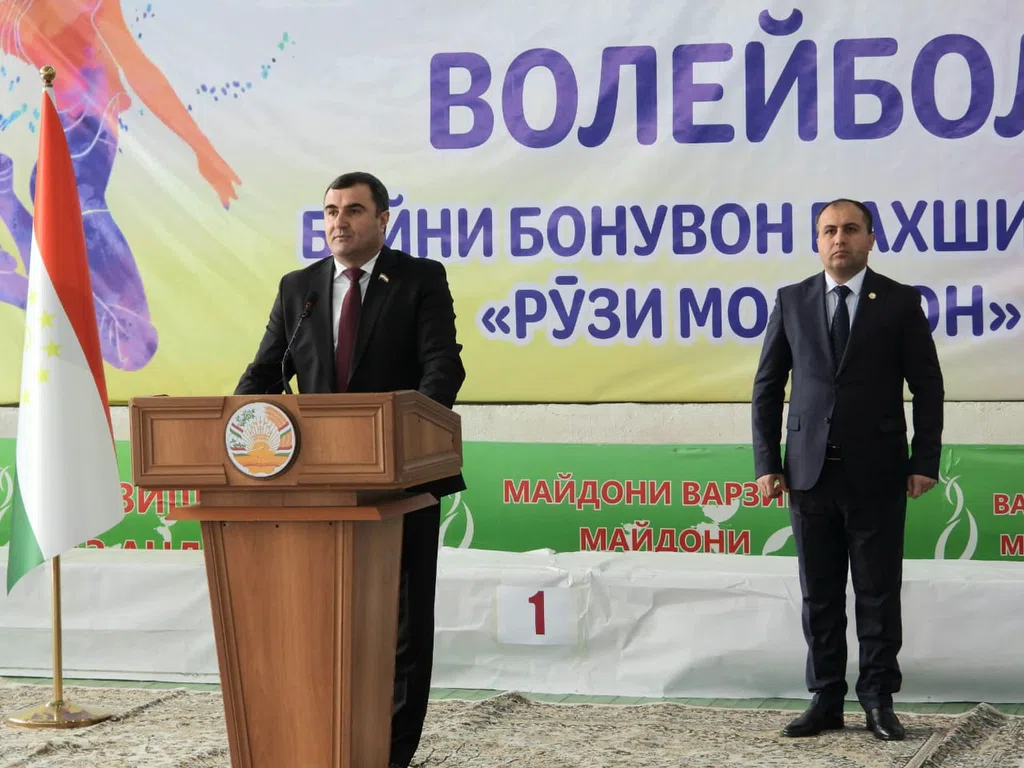 ВМКБ. Ба ифтихори «Рӯзи Модар» мусобиқаи варзишӣ аз намуди волейбол байни бонувон ҷамъбаст гардид