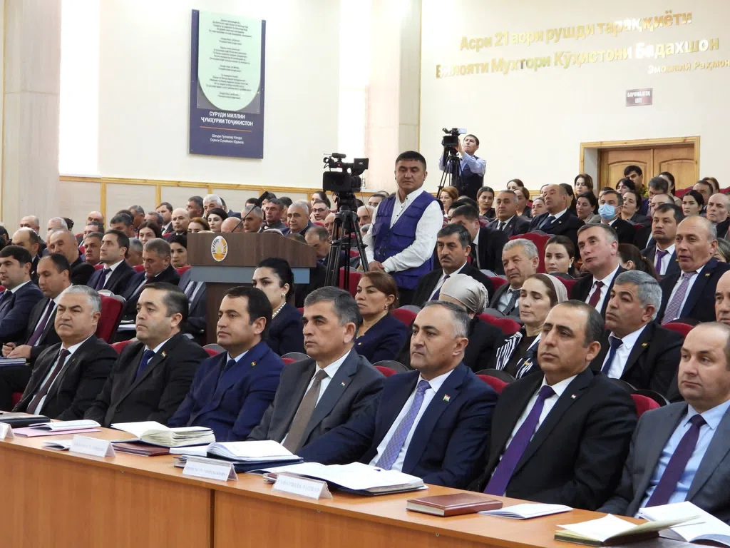 ВМКБ. ИҶЛОСИЯИ ПАНҶУМИ МАҶЛИСИ ВАКИЛОНИ ХАЛҚИ ВИЛОЯТИ МУХТОРИ КӮҲИСТОНИ БАДАХШОН ДАЪВАТИ ҲАФТУМ ДОИР ГАРДИД.