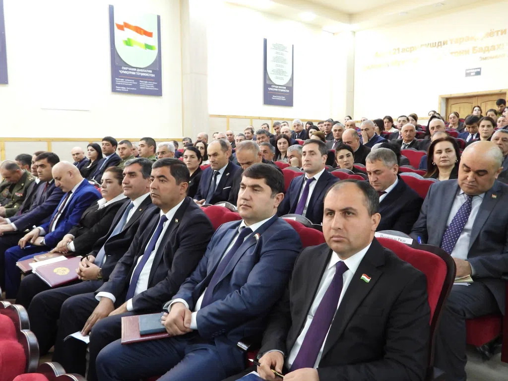 ВМКБ. ИҶЛОСИЯИ ПАНҶУМИ МАҶЛИСИ ВАКИЛОНИ ХАЛҚИ ВИЛОЯТИ МУХТОРИ КӮҲИСТОНИ БАДАХШОН ДАЪВАТИ ҲАФТУМ ДОИР ГАРДИД.