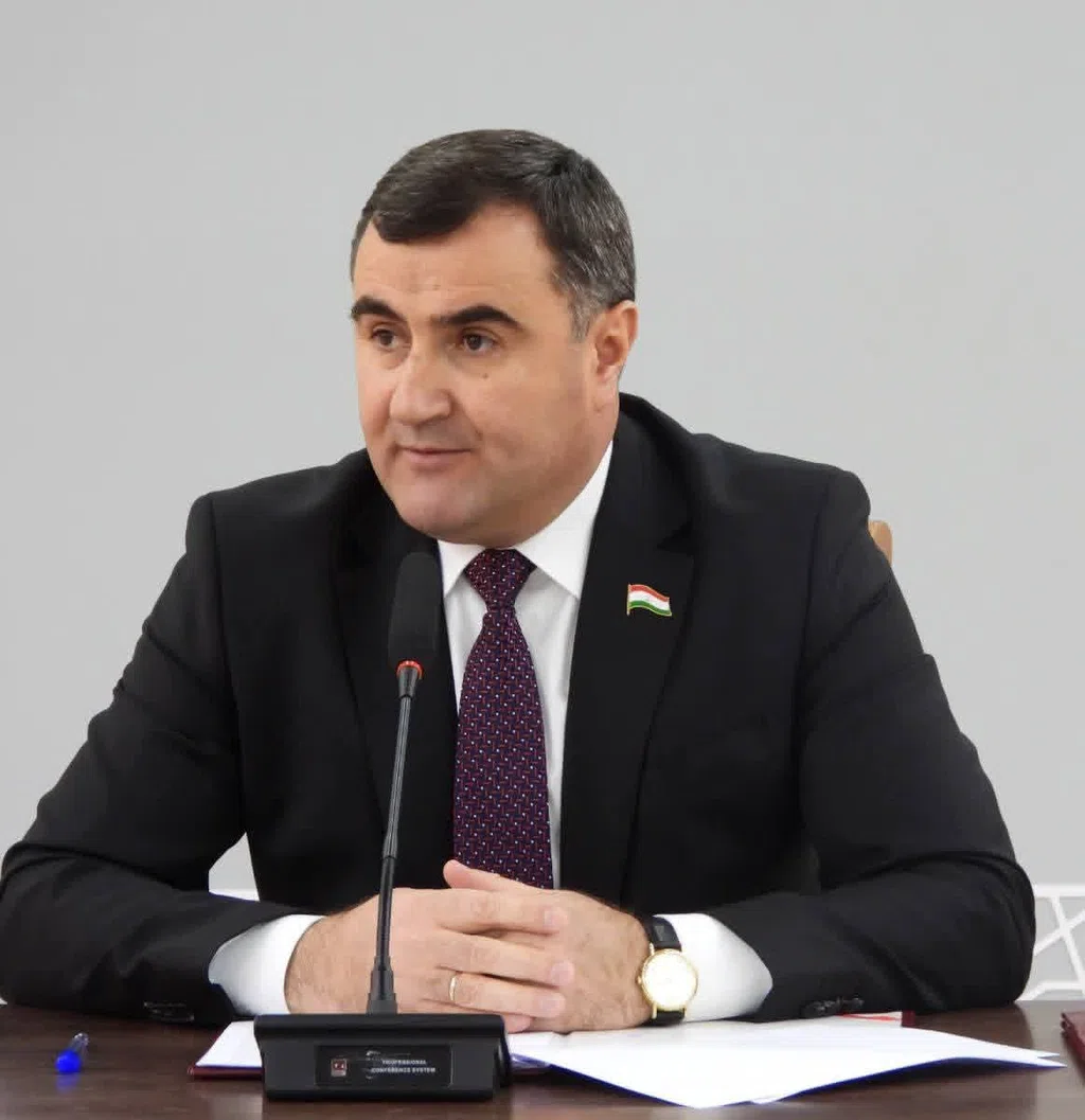 Машварати васеи назди раиси ВМКБ баргузор гардид