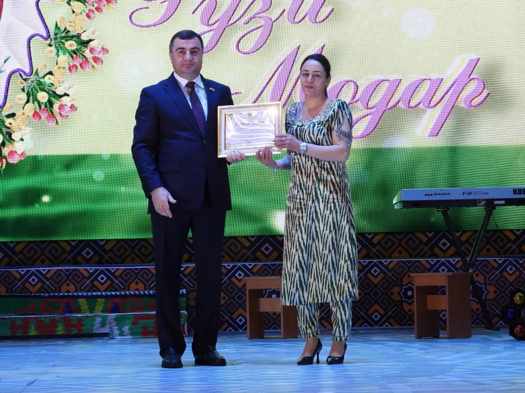 Таҷлили “Рӯзи Модар” дар ВМКБ