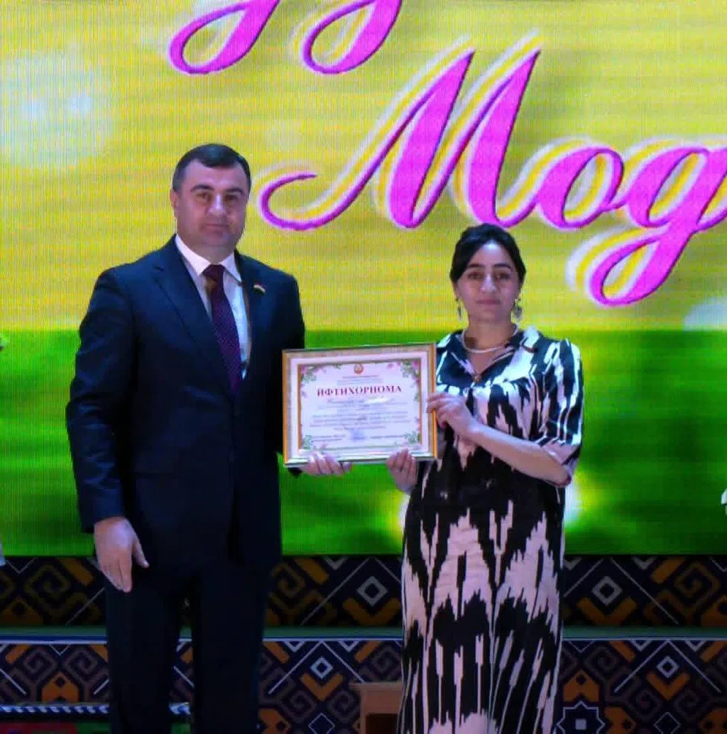Таҷлили “Рӯзи Модар” дар ВМКБ