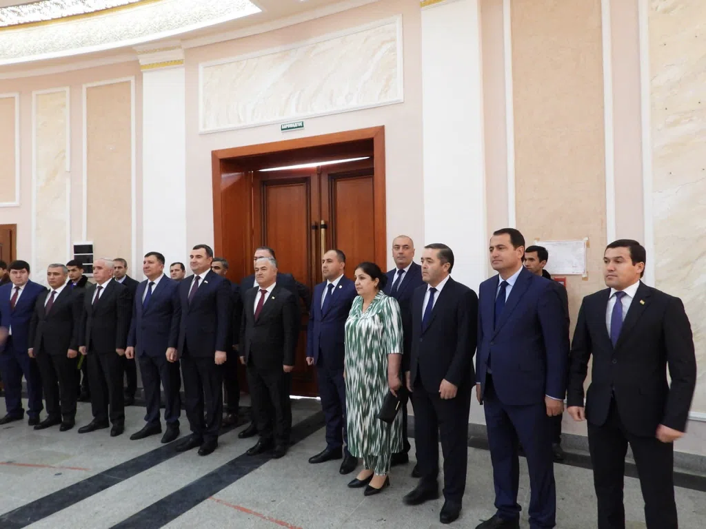 Таҷлили “Рӯзи Модар” дар ВМКБ