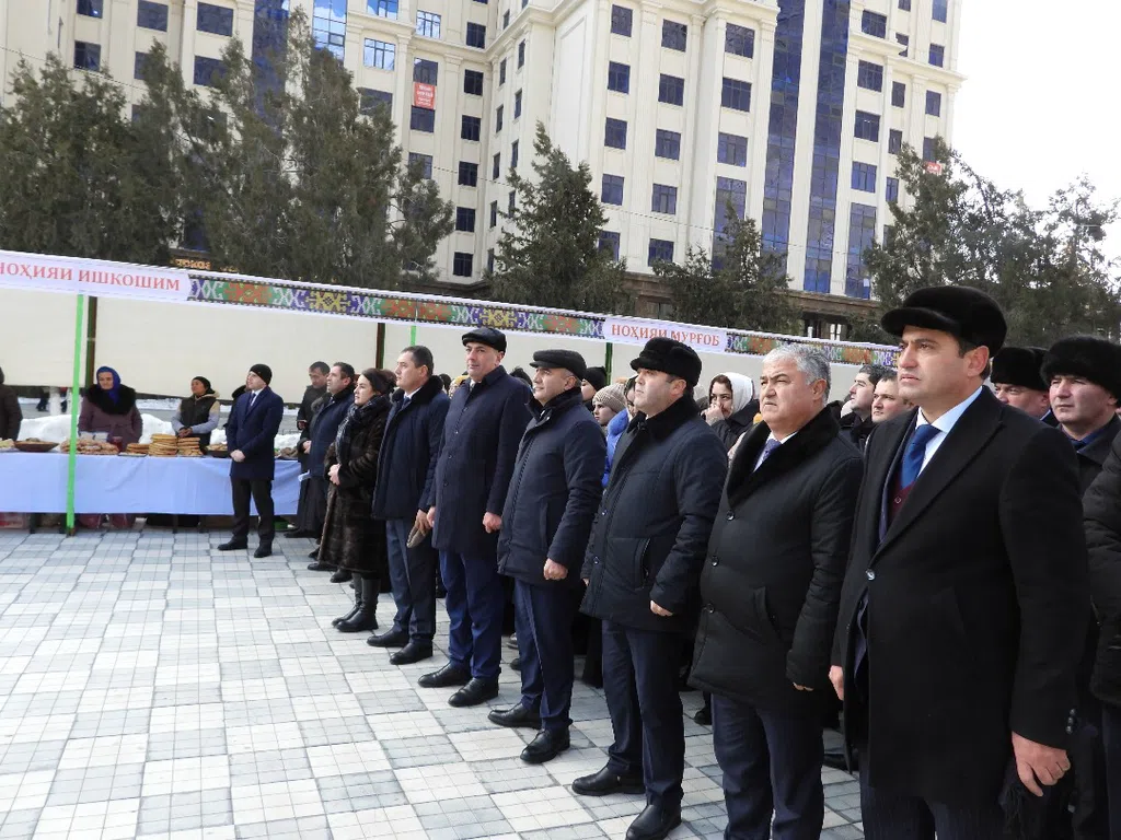 ТАҶЛИЛИ ҶАШНИ САДА ДАР ВМКБ