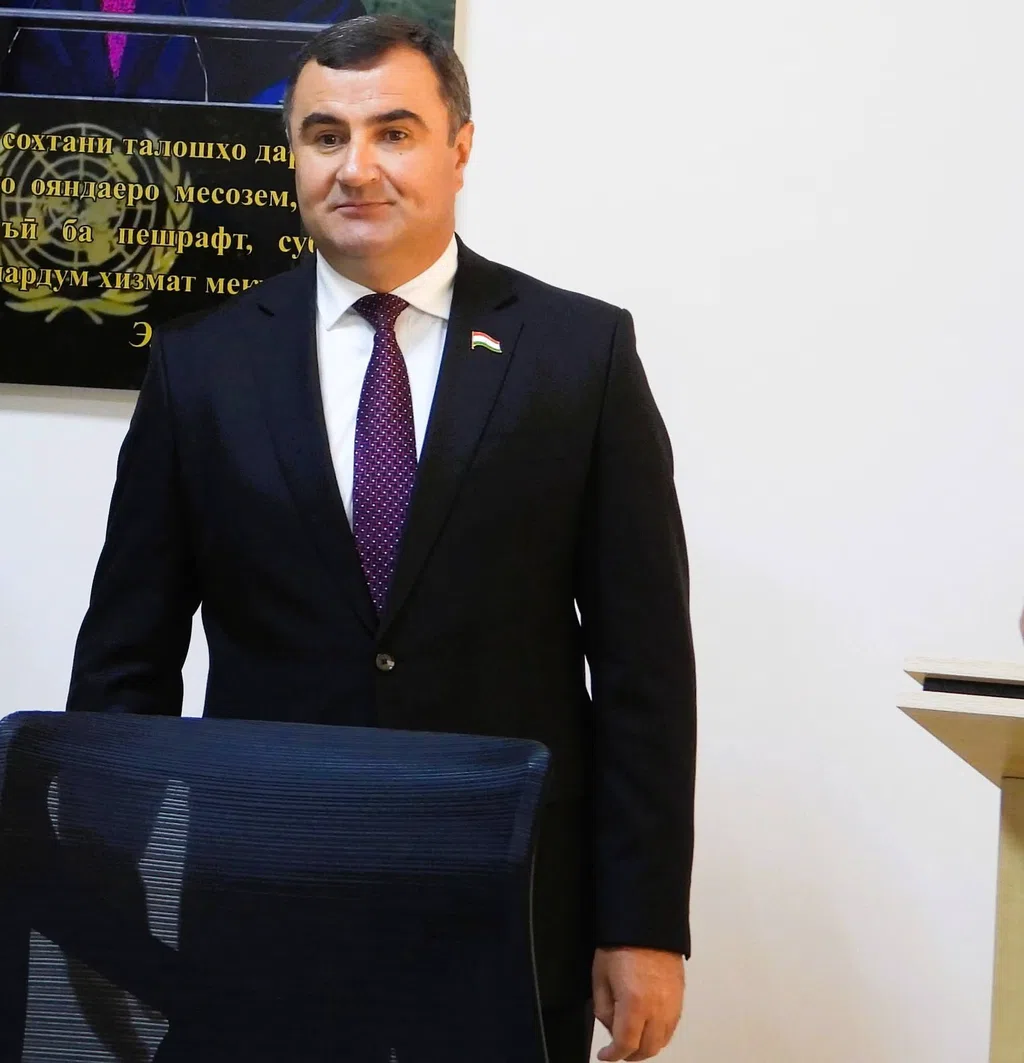 ИФТИТОҲИ МАРКАЗИ ЗЕҲНИ СУНЪӢ ДАР ДОНИШГОҲ