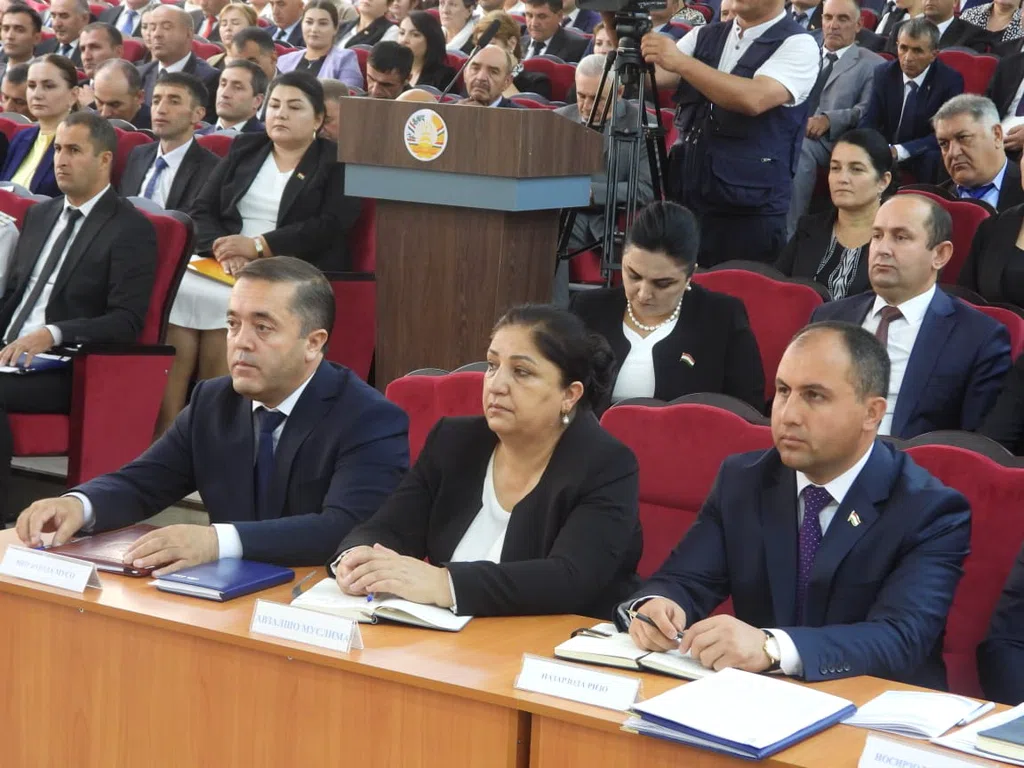 ВМКБ. Дастовардҳо дар ҳамаи соҳаҳо назаррасанд