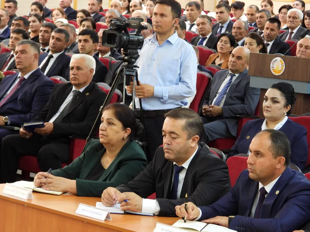 Сафарзода Шарифхон Нураҳмад Раиси Вилояти Мухтори Кӯҳистони Бадахшон таъин гардиданд