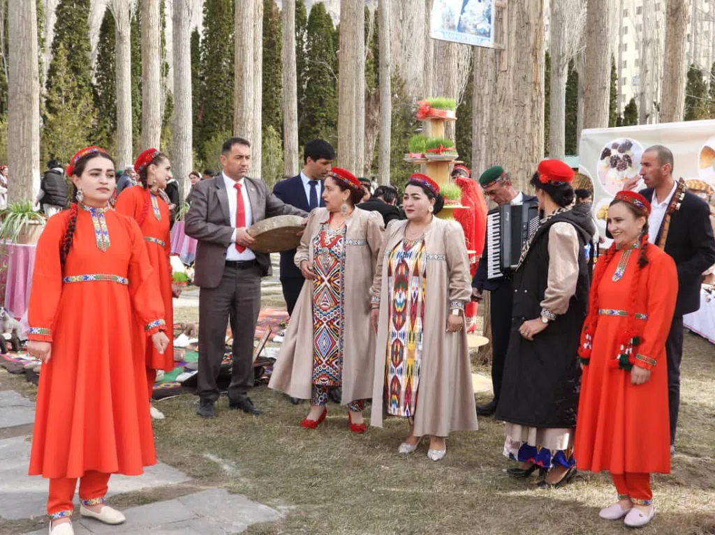 ТАРРАНУМИ НАВРӮЗИ ОЛАМАФРӮЗ ДАР МАРКАЗИ ВИЛОЯТИ МУХТОРИ КӮҲИСТОНИ БАДАХШОН