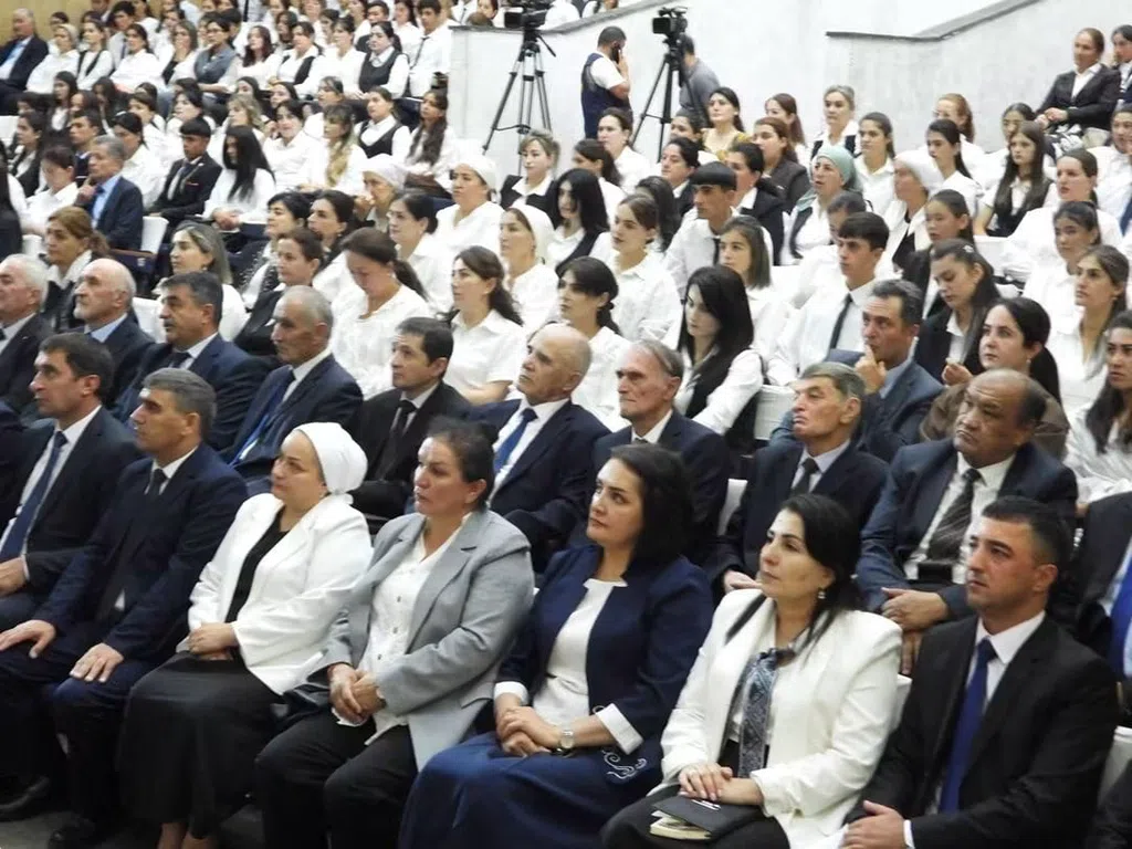 РУЗИ ДОНИШ, ДАРСИ СУЛҲ ВА ОҒОЗИ СОЛИ ТАҲСИЛ МУБОРАК!