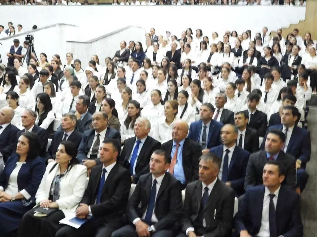 РУЗИ ДОНИШ, ДАРСИ СУЛҲ ВА ОҒОЗИ СОЛИ ТАҲСИЛ МУБОРАК!