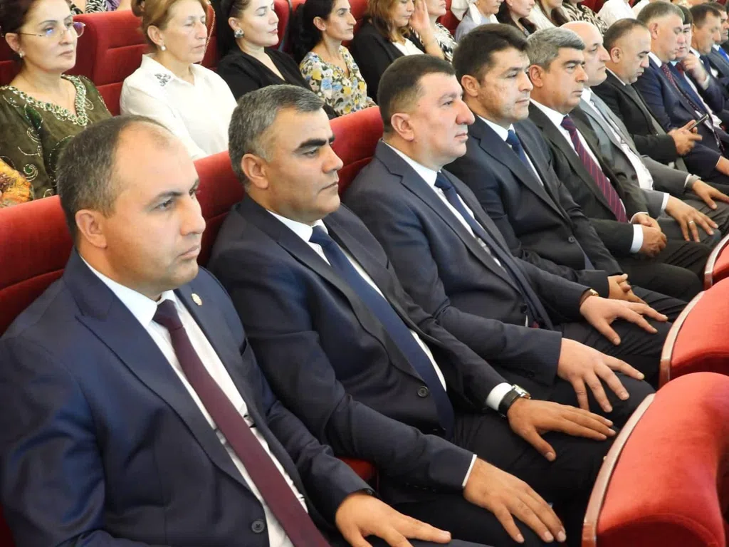 ВМКБ. Ҷашни истиқлоли давлатӣ бо шукӯҳу шаҳомати хоса таҷлил гардид