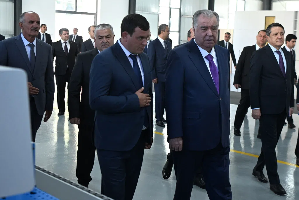 Ба истифода додани корхонаҳои бастубанди мева, истеҳсоли мебел ва маҳсулоти сохтмонӣ дар шаҳри Хоруғ