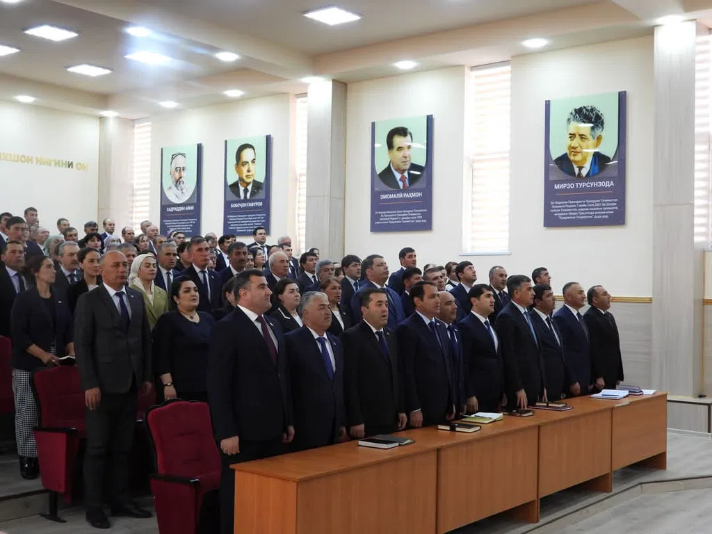 Ҷаласаи якҷояи вакилони халқи Вилояти Мухтори Кӯҳистони Бадахшон доир гардид