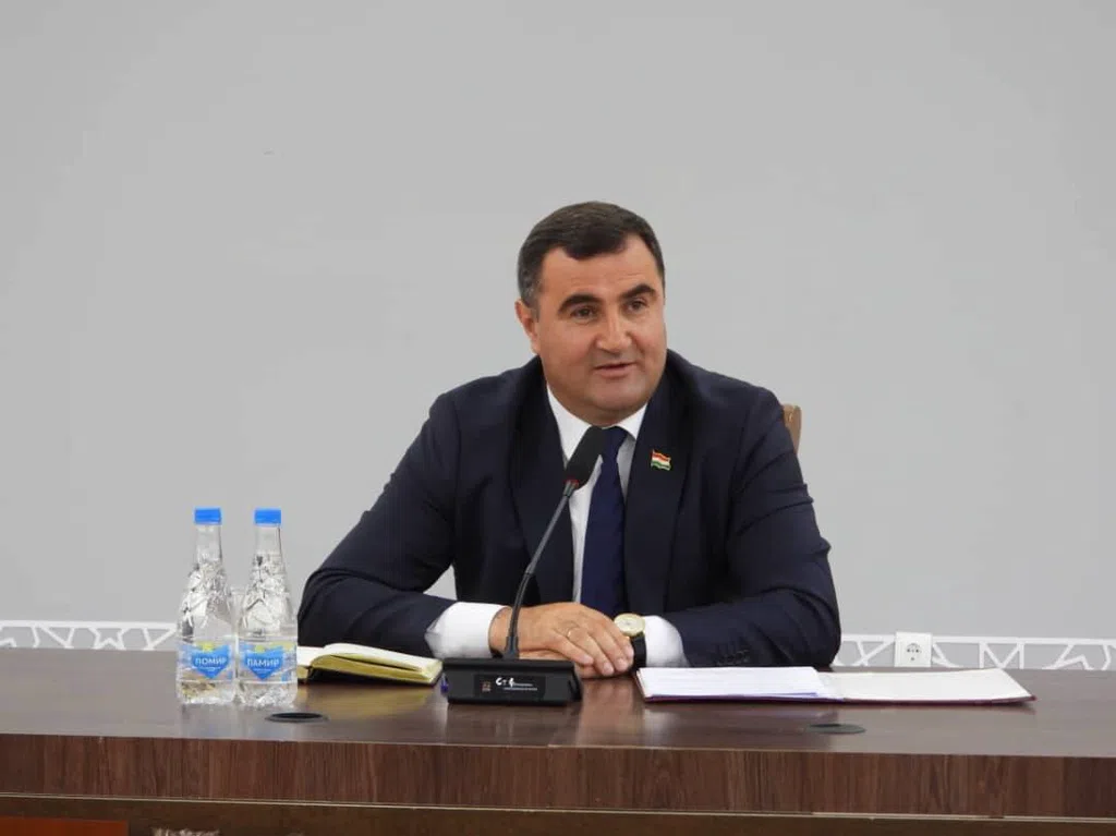 Ҷаласаи Шӯрои маҳалии кор бо ҷавонон дар ВМКБ