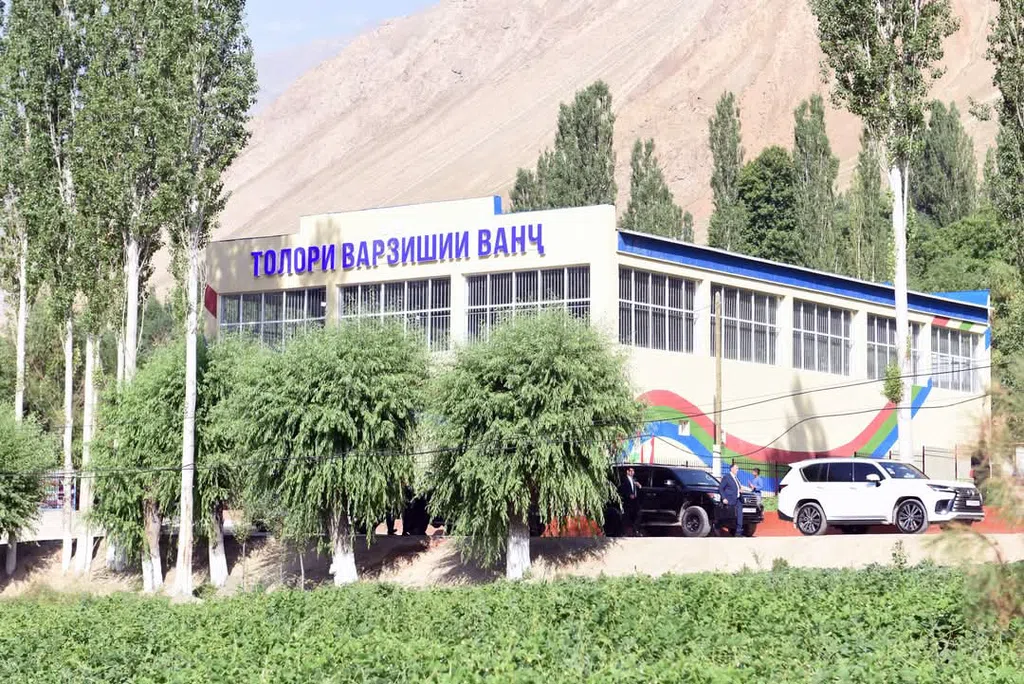 Ифтитоҳи толори варзишӣ дар ноҳияи Ванҷ 25.06.2025