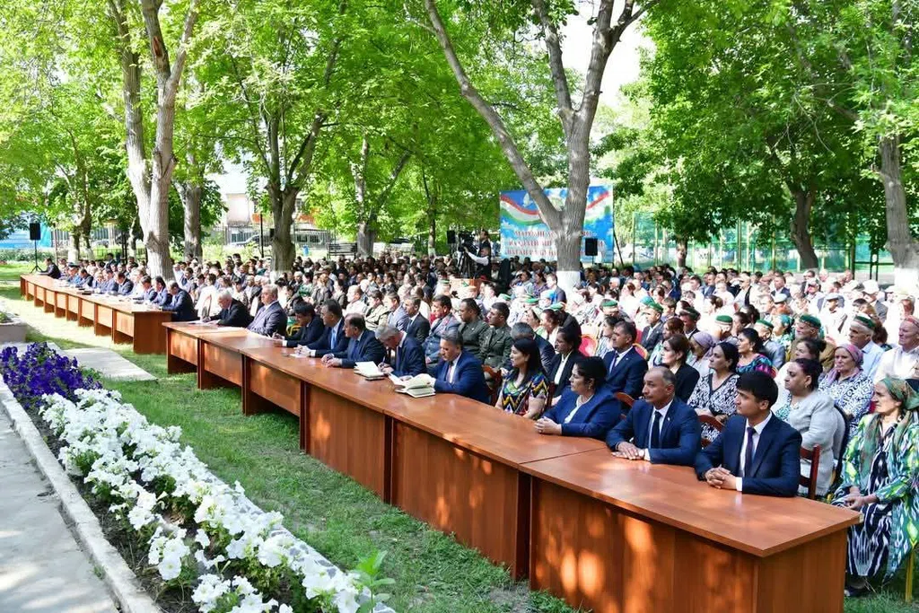 Мулоқот бо роҳбарон ва фаъолони ноҳияи Рӯшон 26.06.2025