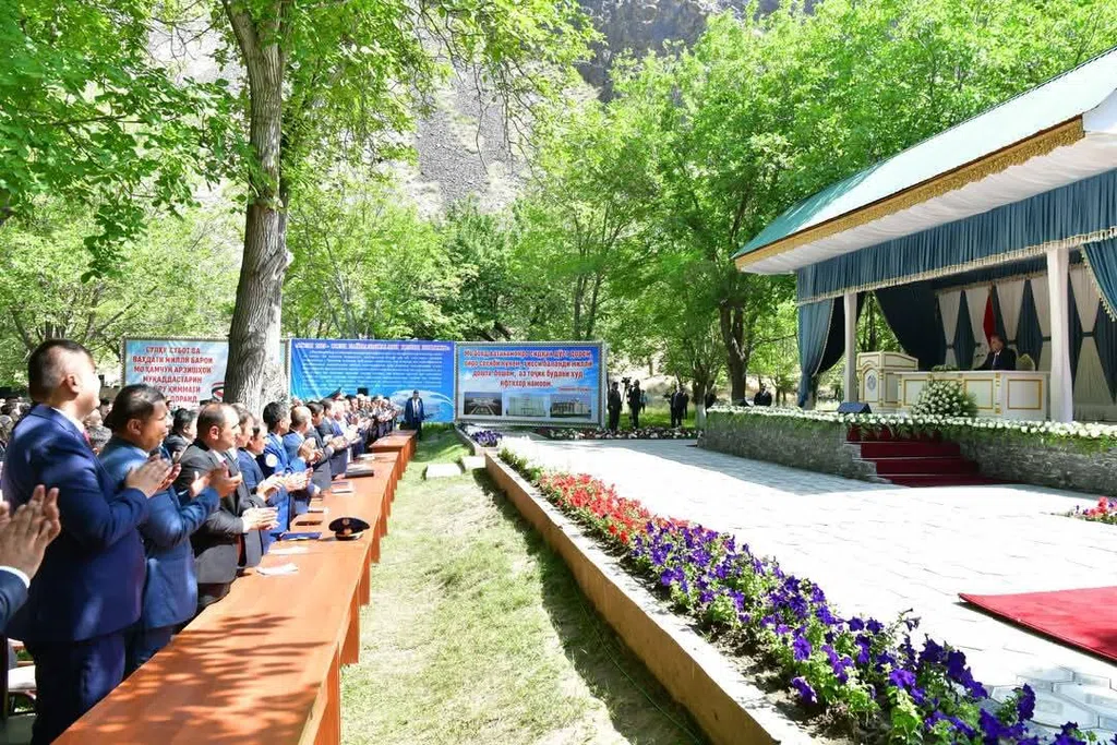 Мулоқот бо роҳбарон ва фаъолони ноҳияи Рӯшон 26.06.2025
