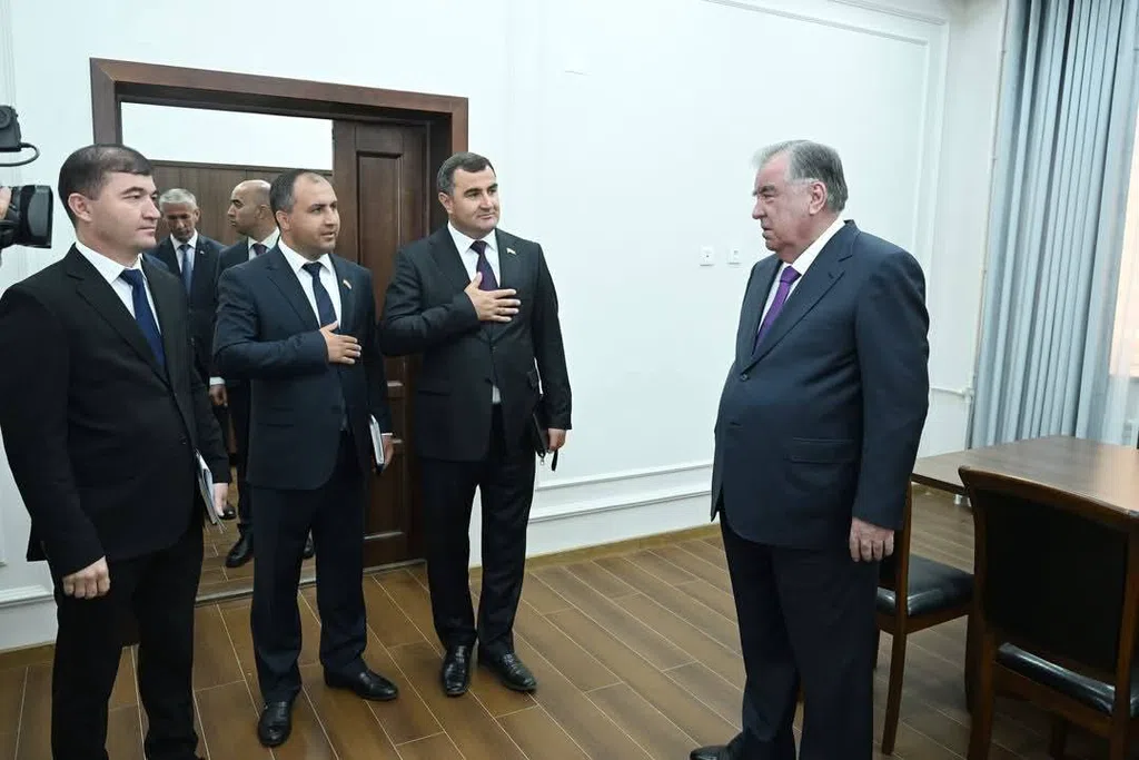Ифтитоҳи Бинои маъмурии мақомоти иҷроияи ҳокимияти давлатии шаҳри Хоруғ 27.06.2025
