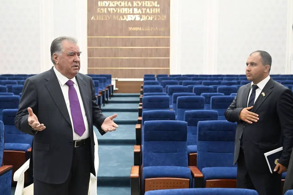 Ифтитоҳи Бинои маъмурии мақомоти иҷроияи ҳокимияти давлатии шаҳри Хоруғ 27.06.2025