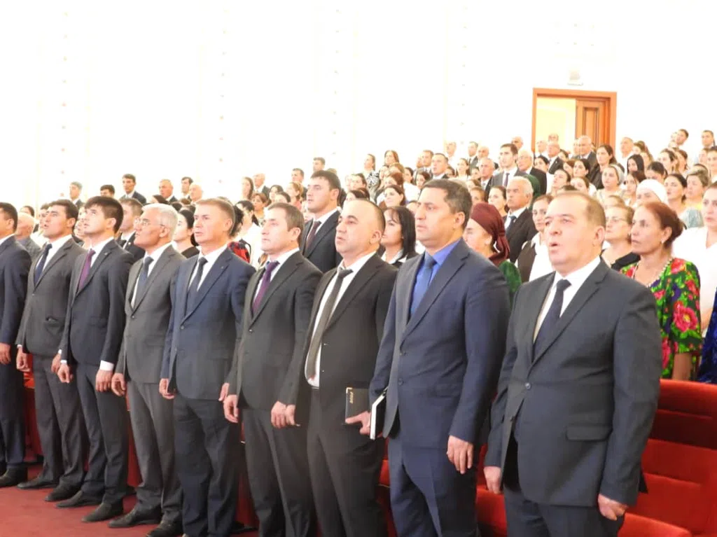 ВМКБ. КОНФРЕНСИЯИ ҶУМҲУРИЯВӢ ТАҲТИ УНВОНИ “ПЕШВОИ МУАЗЗАМИ ТОҶИКОН-ТАШАББУСКОР ВА ТАҲКИМБАХШИ СУЛҲУ ВАҲДАТИ БАЙНАЛМИЛАЛӢ”