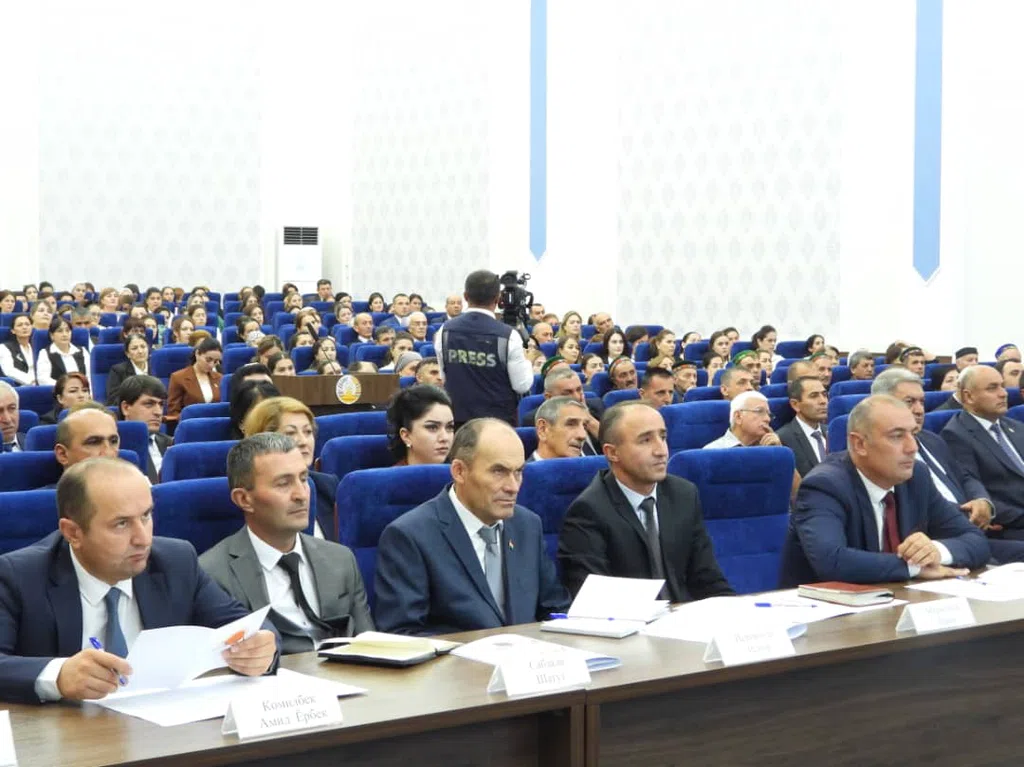 Дар ВМКБ ҷаласаи сайёри Шӯрои ҷамъиятии Тоҷикистон якҷоя бо Шуроҳои ҷамъиятии шаҳру ноҳияҳои вилоят баргузор гардид.