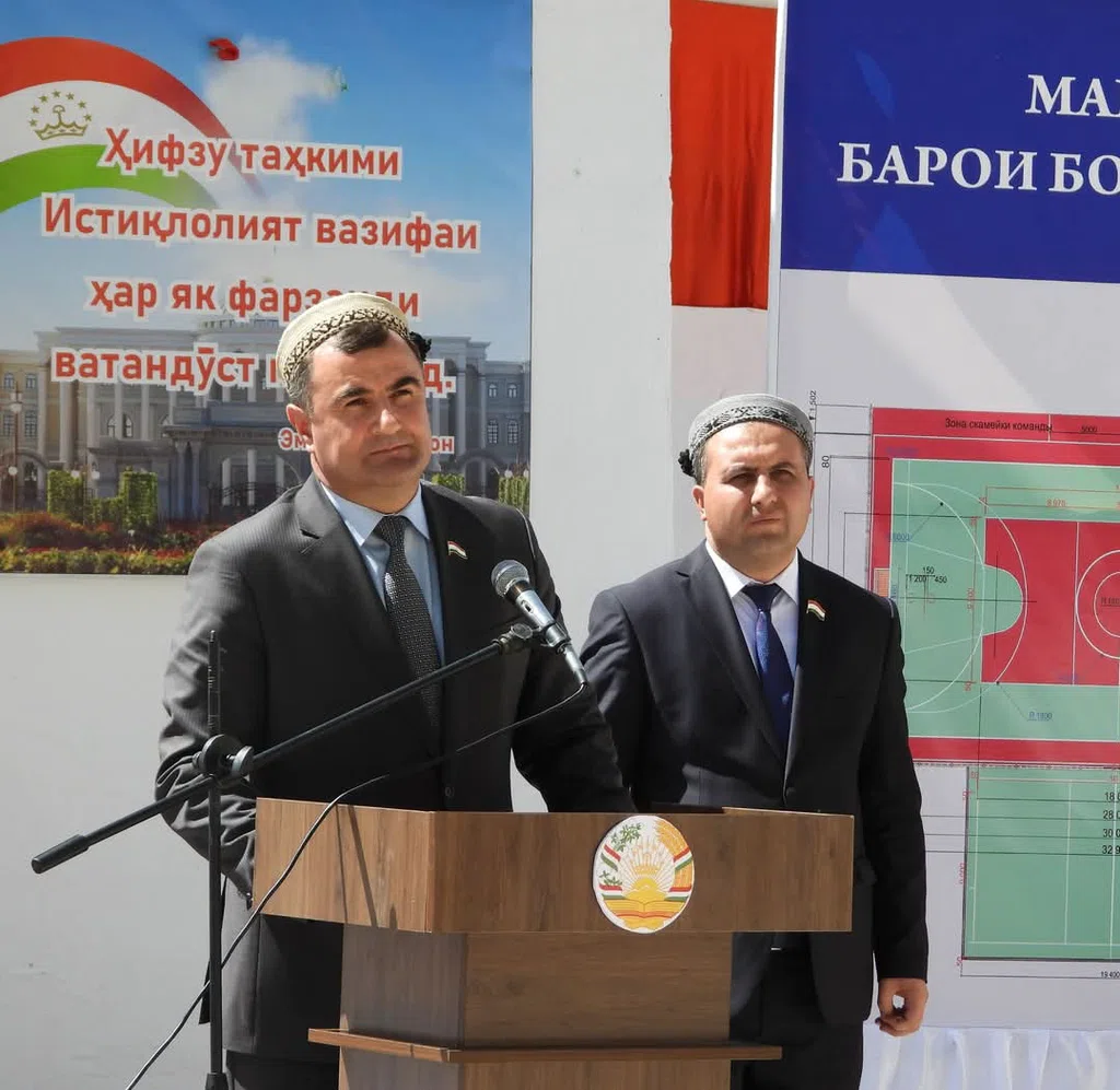 ИФТИТОҲИ ЯК ҚАТОР ИНШООТҲО ДАР ШАҲРИ ХОРУҒ