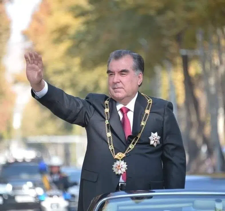 ҶОИЗАИ БАЙНАЛМИЛАЛИИ СУЛҲ БА НОМИ ЛЕВ ТОЛСТОЙ МУБОРАК ПЕШВОИ МУАЗЗАМИ МИЛЛАТ