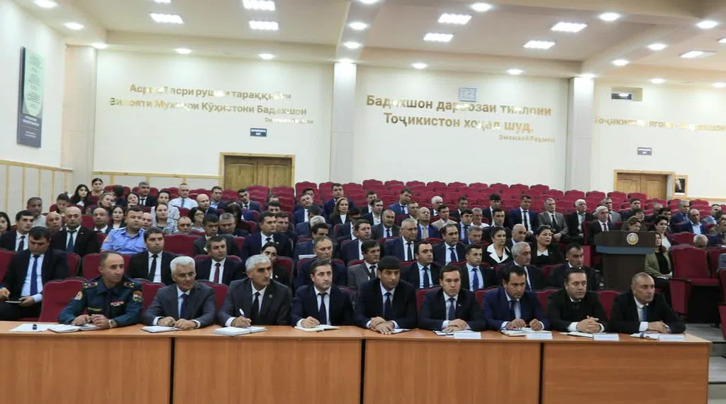 ВМКБ. 35-умин солгарди Истиқлоли давлатиро бо дастовардҳои арзанда истиқбол мегирем