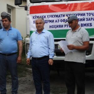 Кӯмаки Пешвои муаззами миллат муҳтарам Эмомалӣ Раҳмон барои сокинони аз офати табиӣ зарардида ба ноҳияи Рушон расид