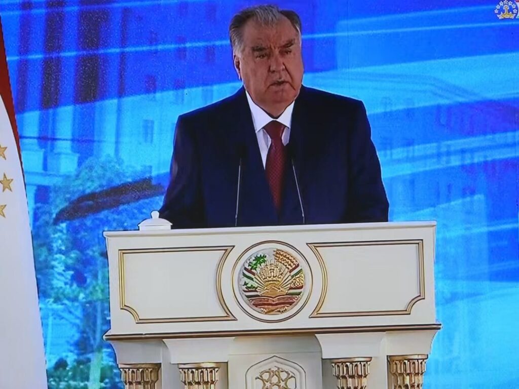 РУЗИ ДОНИШ, ДАРСИ СУЛҲ ВА ОҒОЗИ СОЛИ ТАҲСИЛ МУБОРАК!